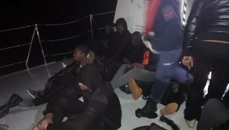 Marmaris açıklarında 29 düzensiz göçmen kurtarıldı