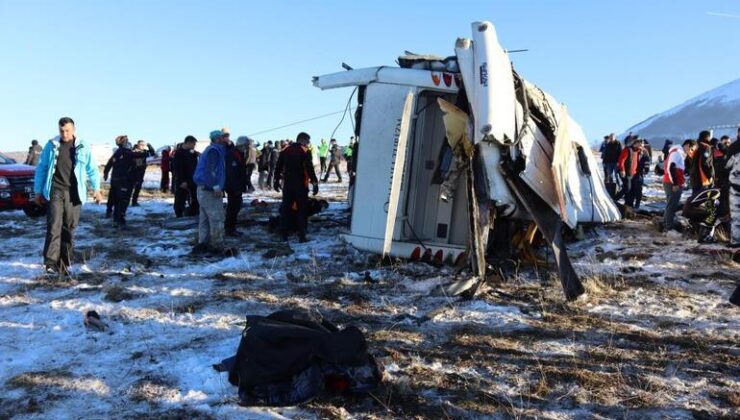 Kayseri’de otobüs devrildi: 1 kişi öldü, çok sayıda yaralı var