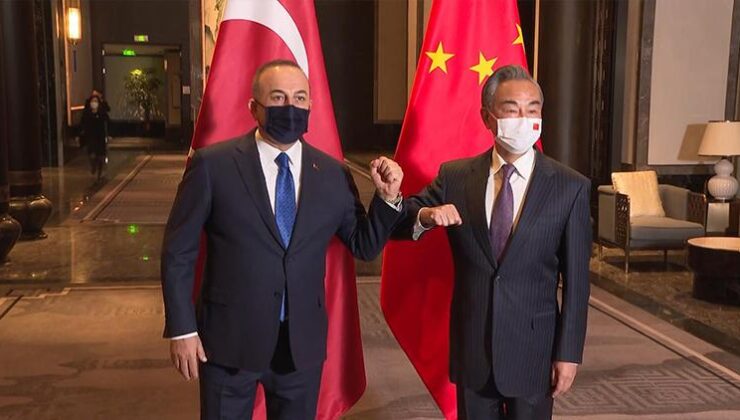 Bakan Çavuşoğlu, Çinli mevkidaşı ile görüştü