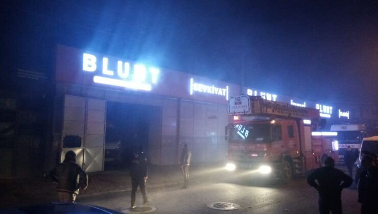 Bursa’da mobilya malzemeleri imalathanesinde korkutan yangın