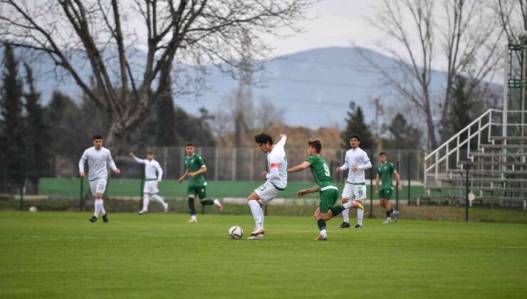 Bursaspor, U19 takımı ile karşılaştı!